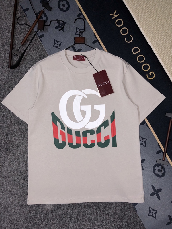 ブランドTシャツ正面デザイン